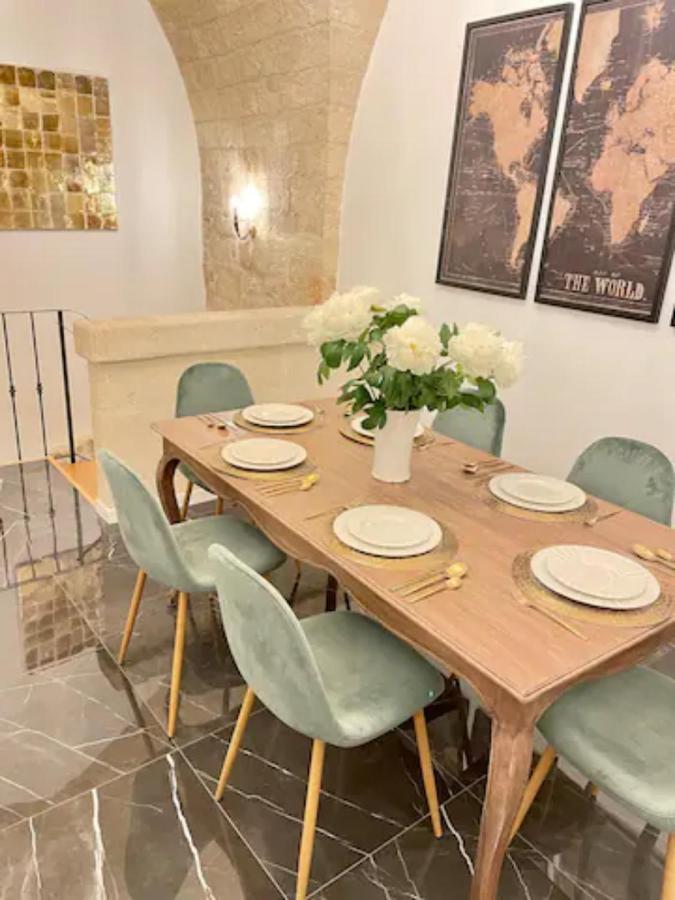 Appartement The Duchess'S View - New! Luxurious Flat In Historical Centre 115 Sq M, 3Min Walk To Cala Porto Beach And Private Parking à Polignano a Mare Extérieur photo