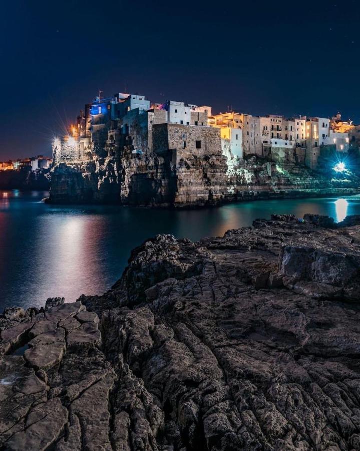 Appartement The Duchess'S View - New! Luxurious Flat In Historical Centre 115 Sq M, 3Min Walk To Cala Porto Beach And Private Parking à Polignano a Mare Extérieur photo